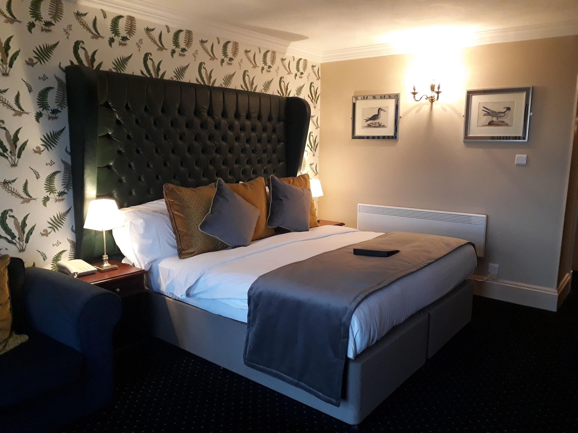 New House Country Hotel Cardiff Exterior foto