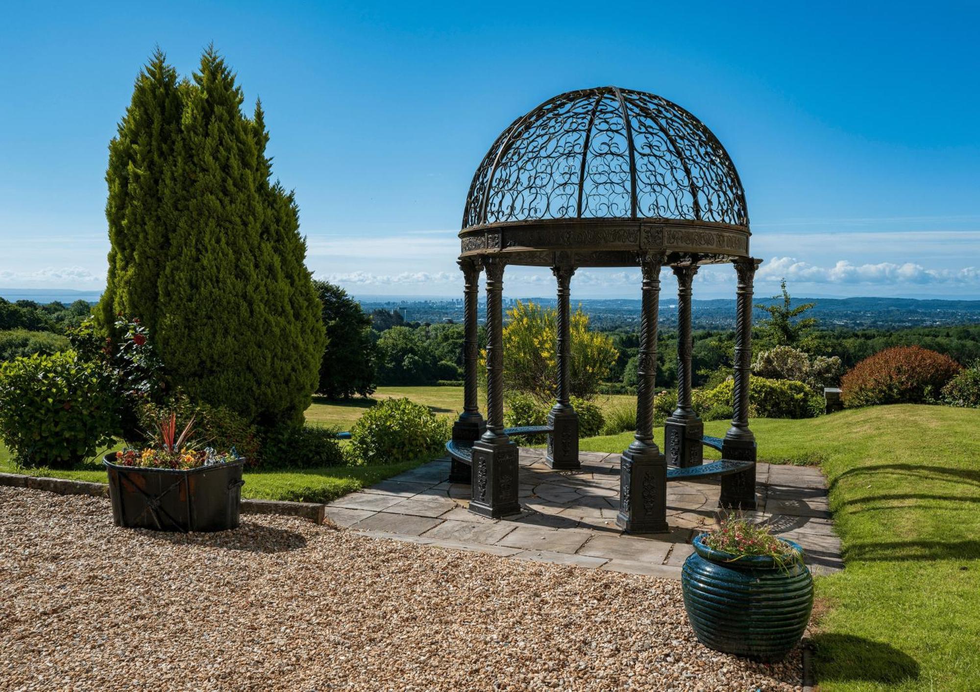 New House Country Hotel Cardiff Exterior foto