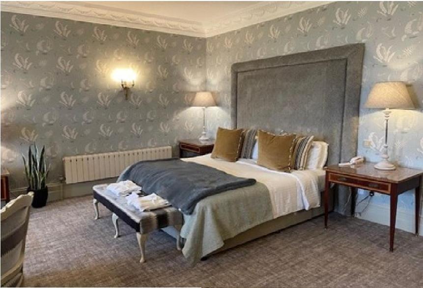 New House Country Hotel Cardiff Exterior foto
